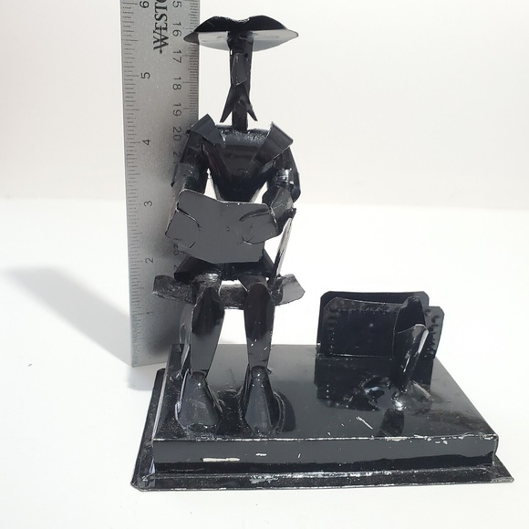 Don Quixote Figurine Metal Sculpture Man of La Mancha Figurine Pen Holde… - Picture 9 of 9